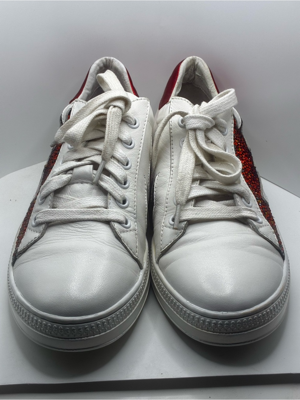 LOLA CRUZ WOMANS LEATHER / RHINESTONE EMBELLISHED SNEAKER/ SIZE 7 - Picture 6 of 15